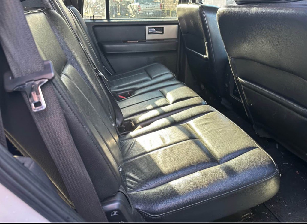 2010 Ford Expedition Image 5