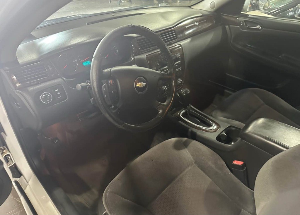2013 Chevrolet Impala Image 8