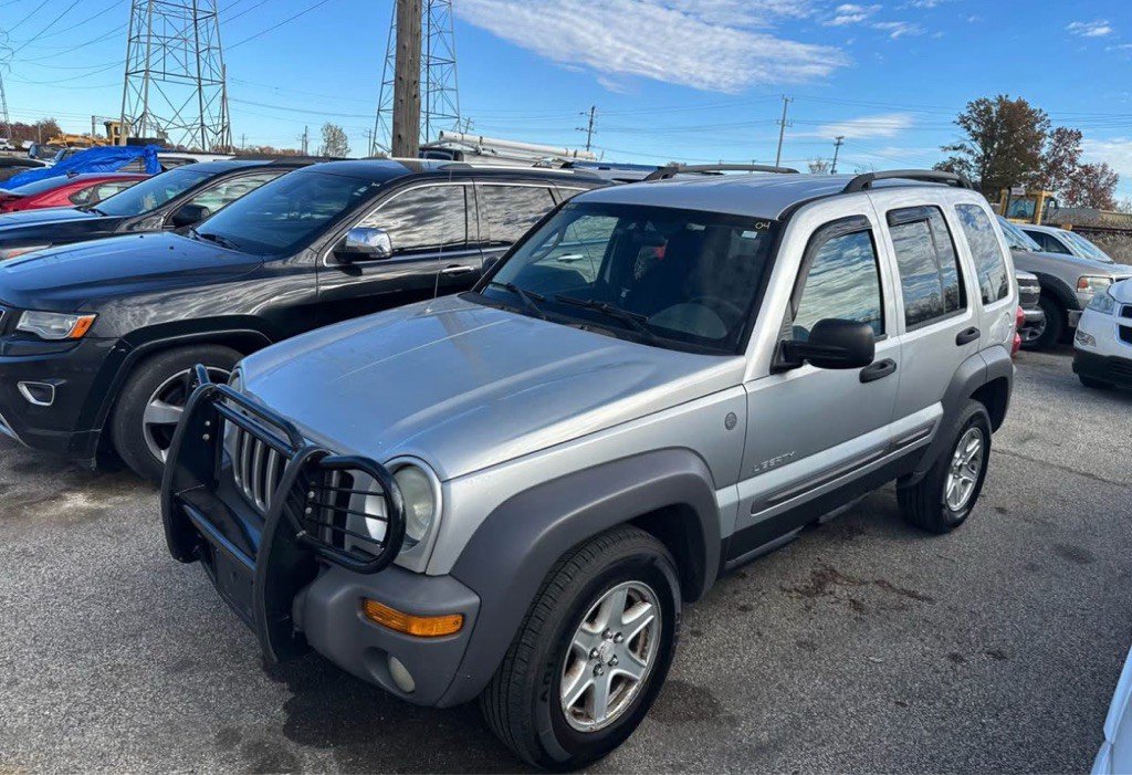 2004 Jeep Liberty Image 4