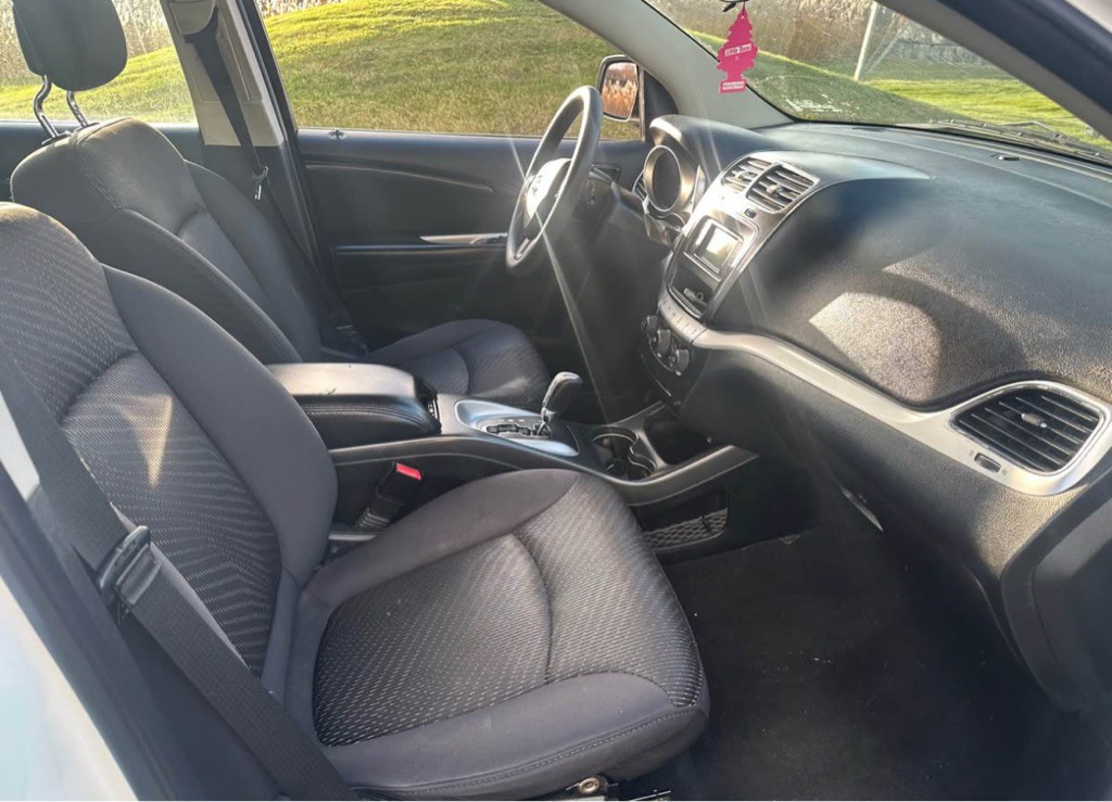 2012 Dodge Journey Image 8