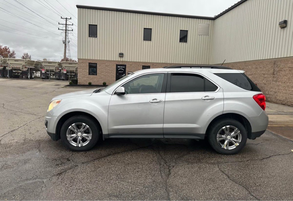 2013 Chevrolet Equinox Image 2