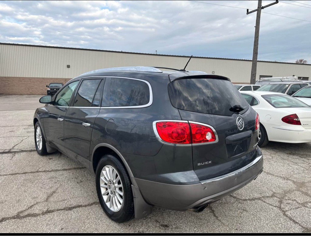 2012 Buick Enclave Image 2
