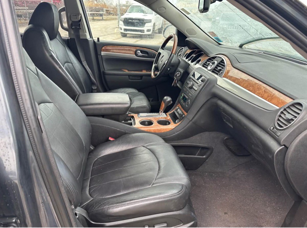 2012 Buick Enclave Image 9