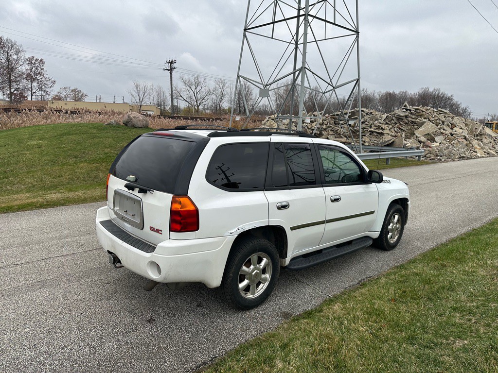 2007 GMC Envoy Image 5