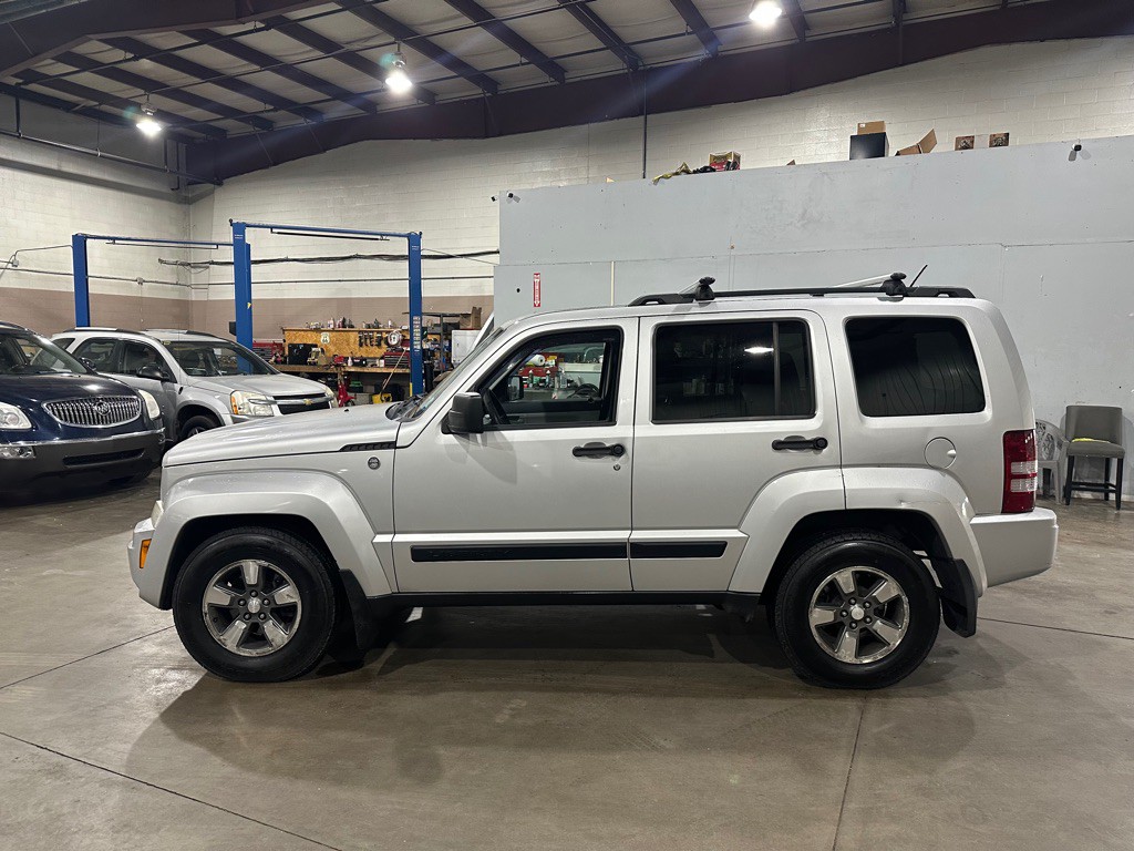 2008 Jeep Liberty Image 6