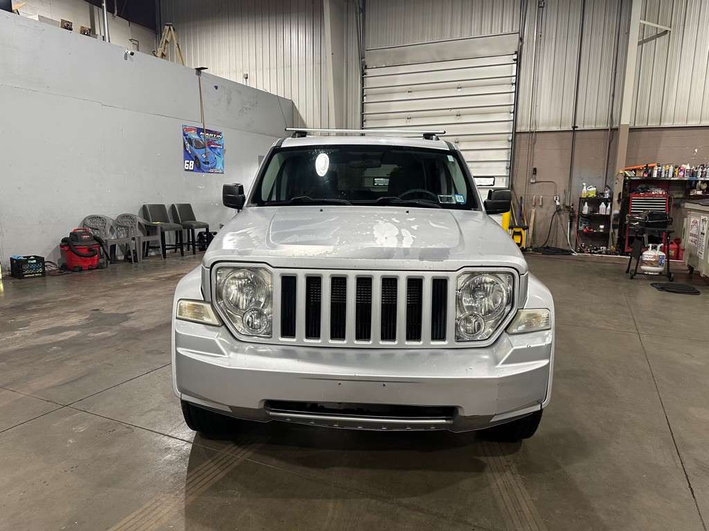 2008 Jeep Liberty Image 8