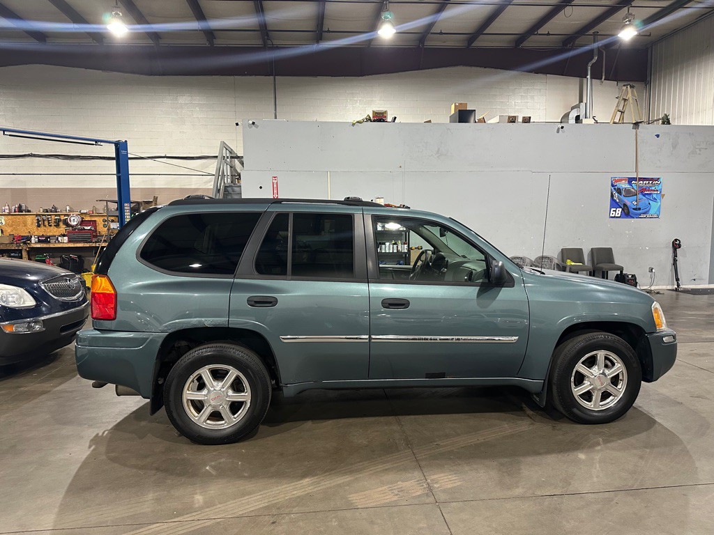 2009 GMC Envoy Image 7