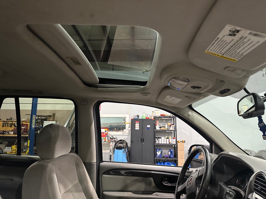 2009 GMC Envoy Image 11