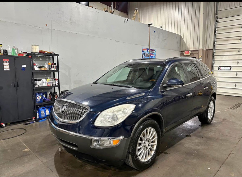 2009 Buick Enclave Image 1