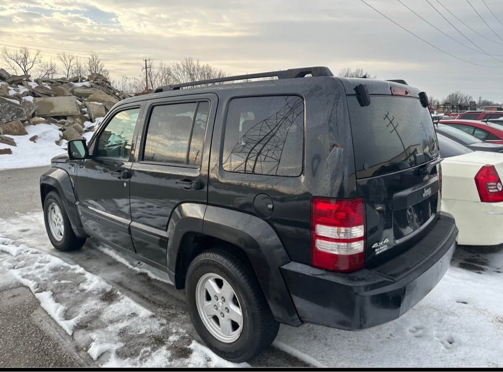 2009 Jeep Liberty Image 4