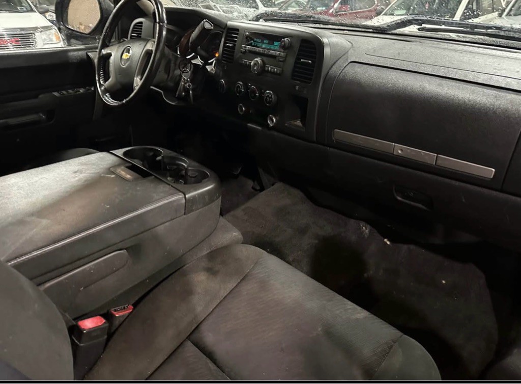 2010 Chevrolet Silverado 1500 Image 9