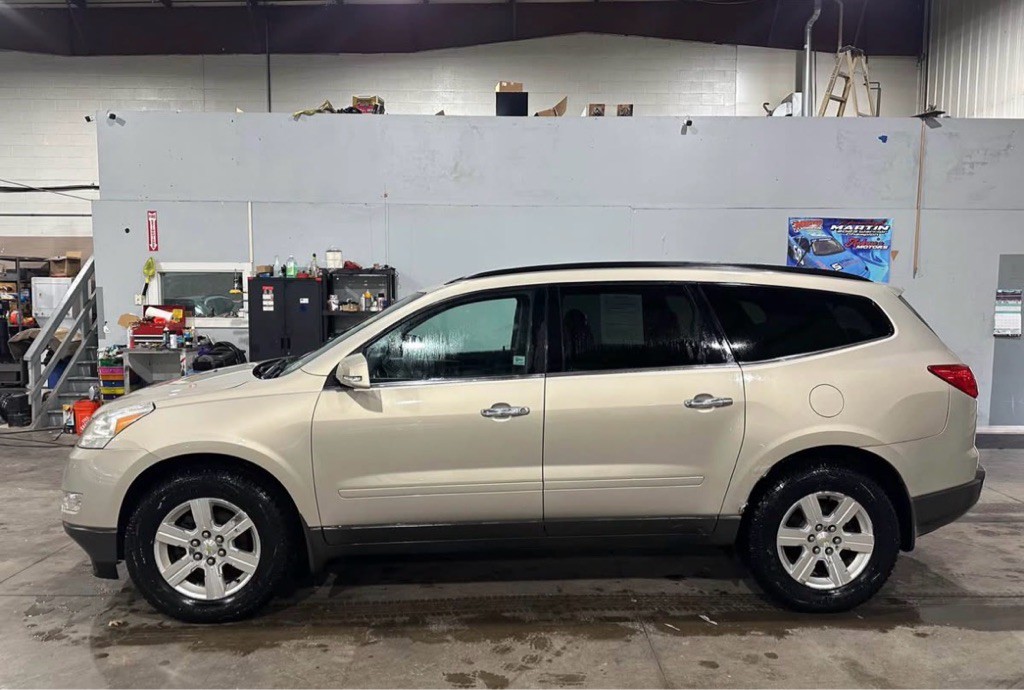 2011 Chevrolet Traverse Image 4