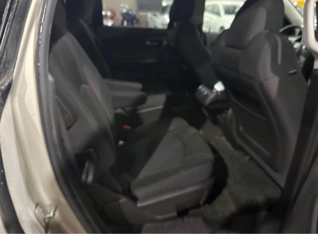 2011 Chevrolet Traverse Image 9