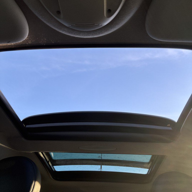 2009 MINI Cooper Image 9