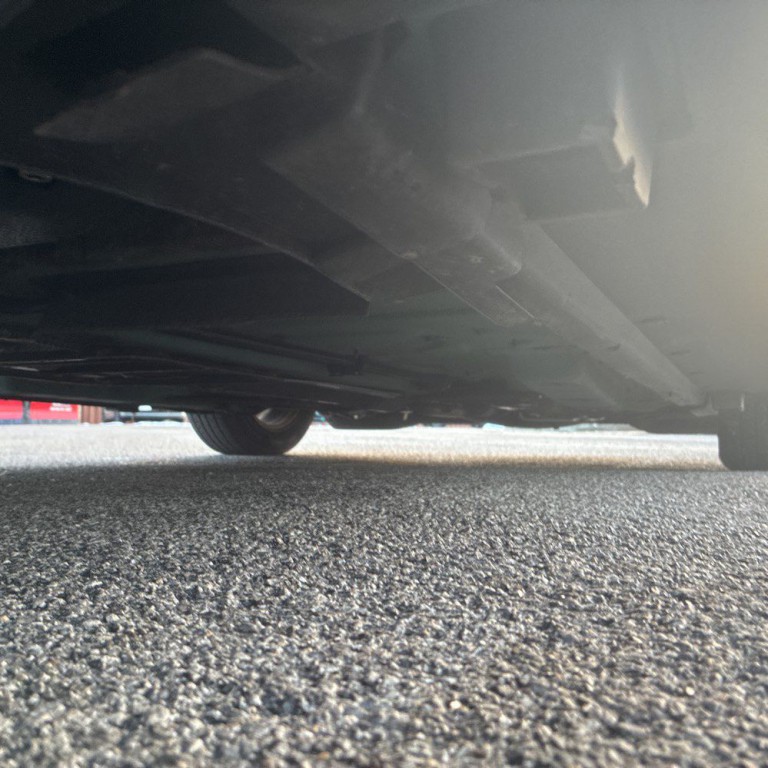 2009 MINI Cooper Image 10