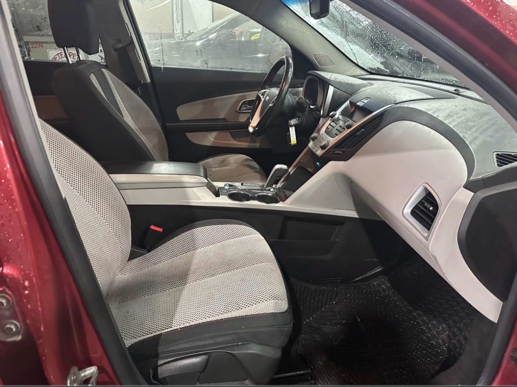 2010 Chevrolet Equinox Image 10