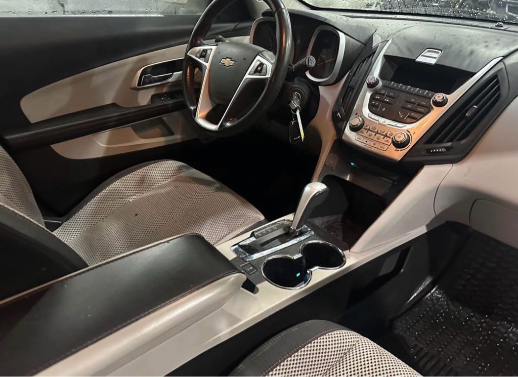 2010 Chevrolet Equinox Image 11