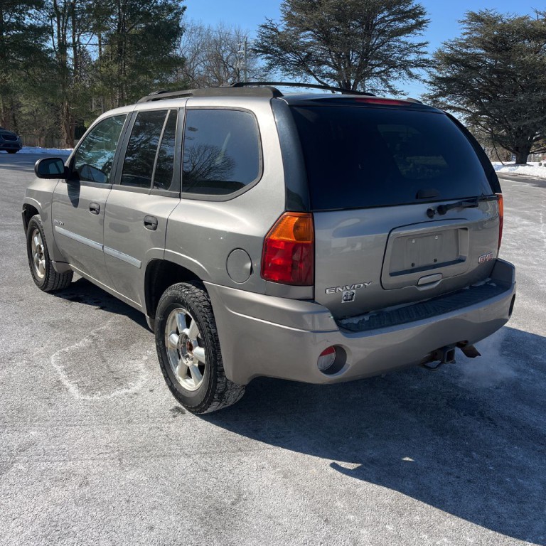2006 GMC Envoy Image 9