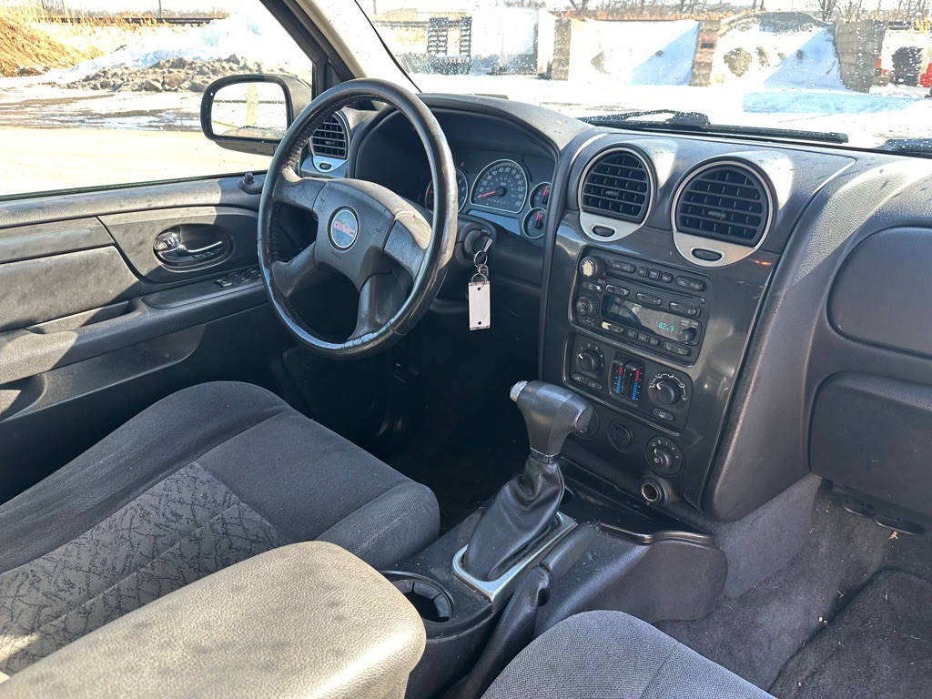 2006 GMC Envoy Image 20