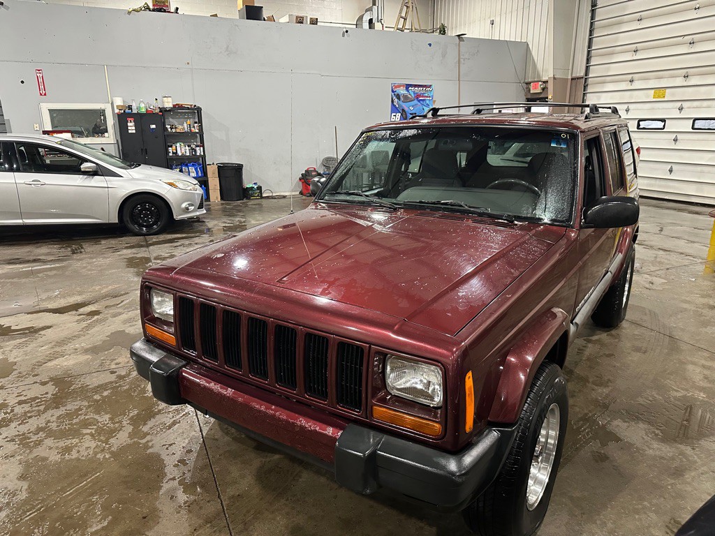 2001 Jeep Cherokee Image 2