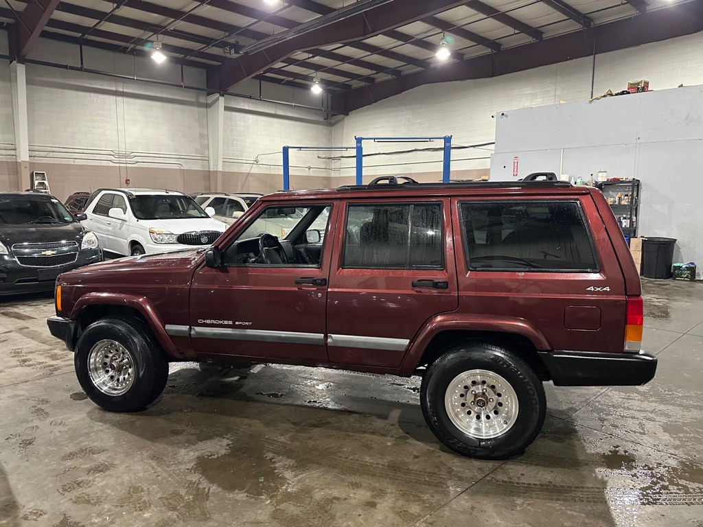 2001 Jeep Cherokee Image 4