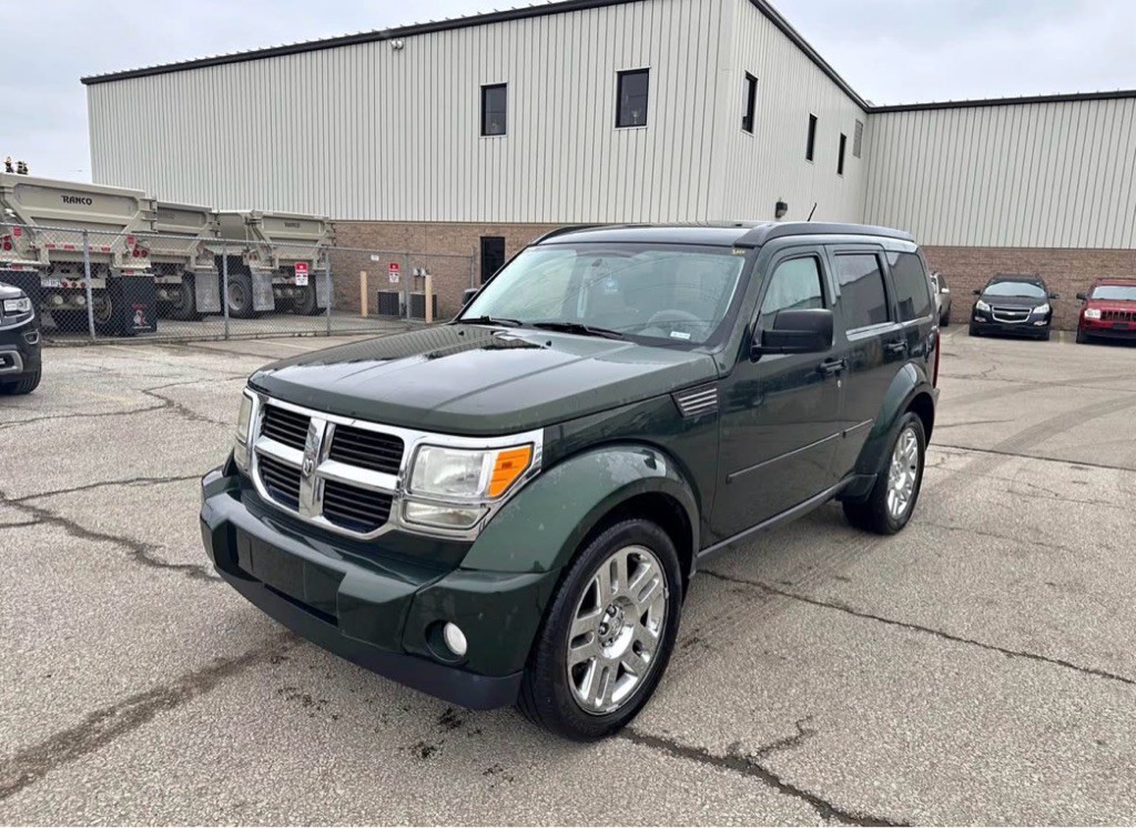 2010 Dodge Nitro Image 1