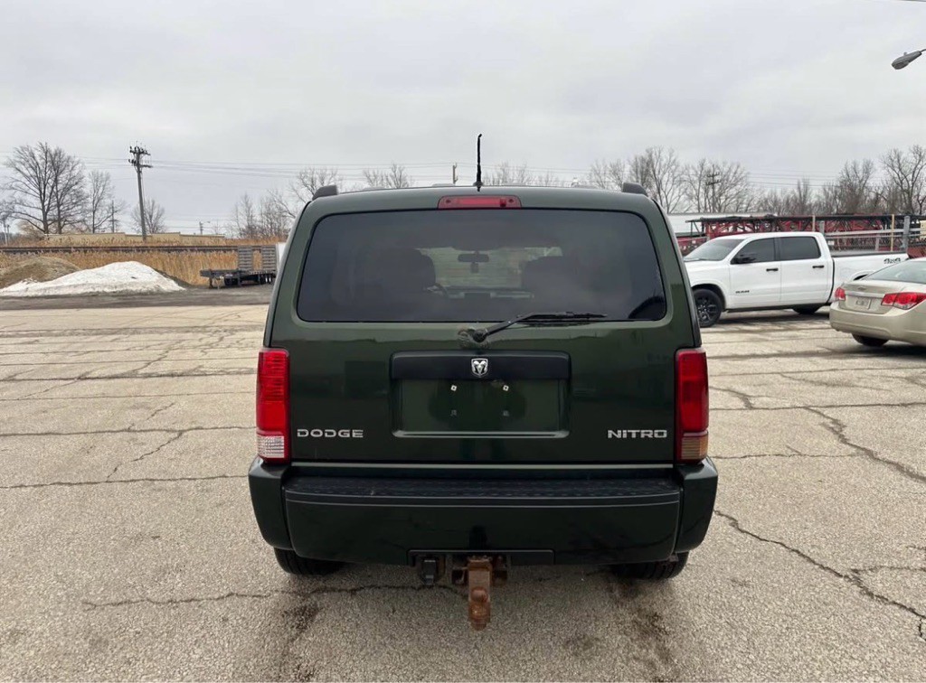 2010 Dodge Nitro Image 7