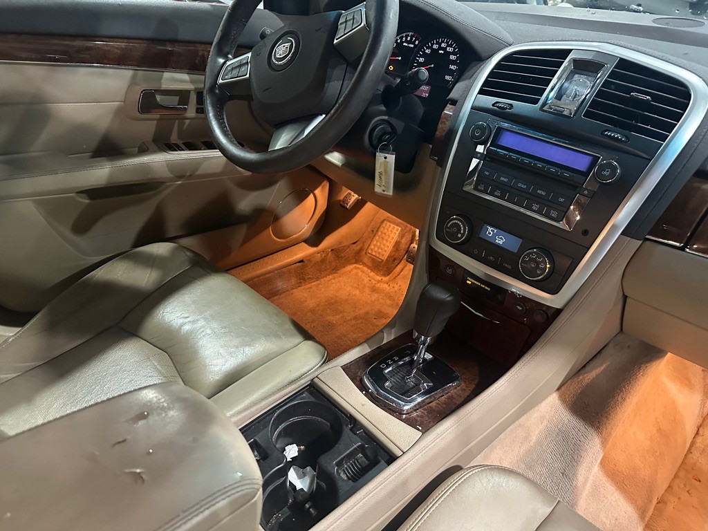 2009 Cadillac SRX Image 9