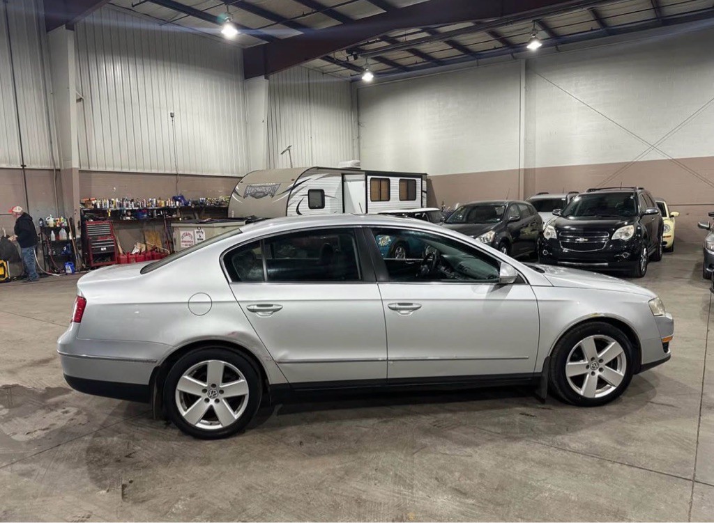 2009 Volkswagen Passat Image 6