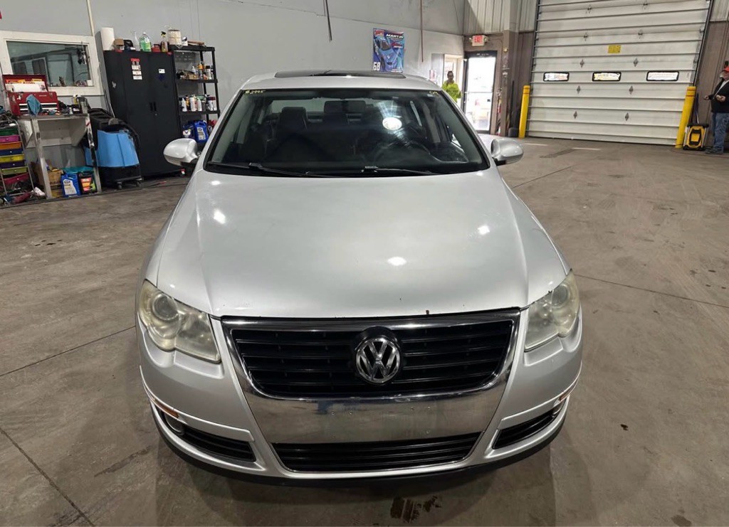 2009 Volkswagen Passat Image 10