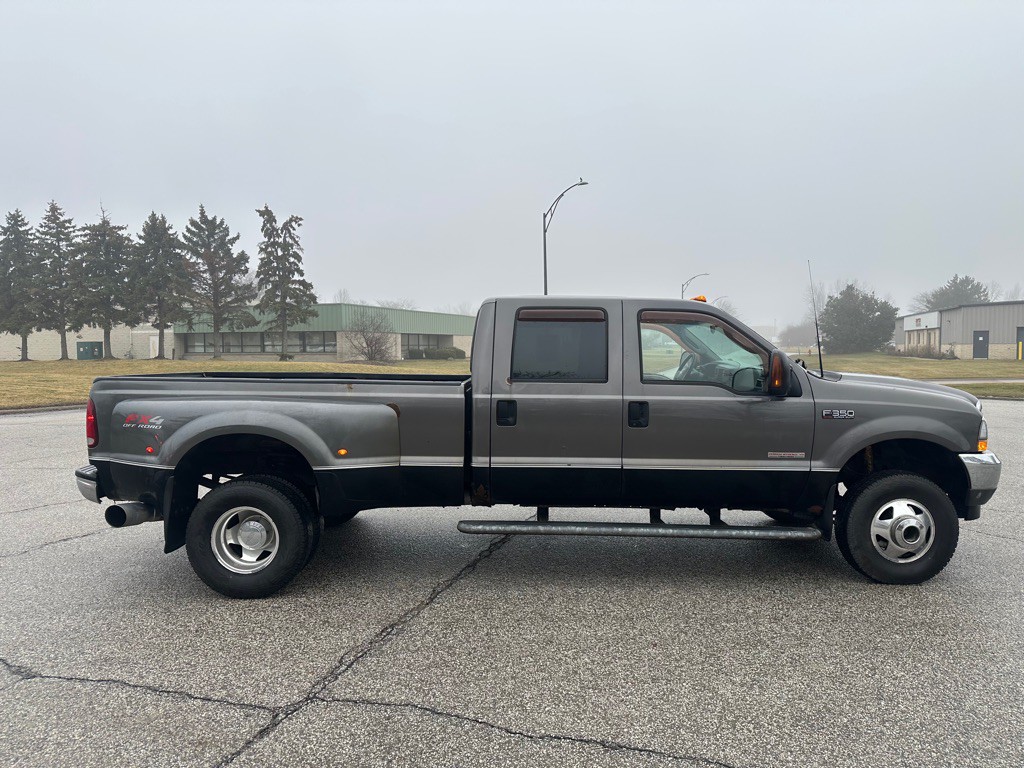 2003 Ford F-350 Image 2