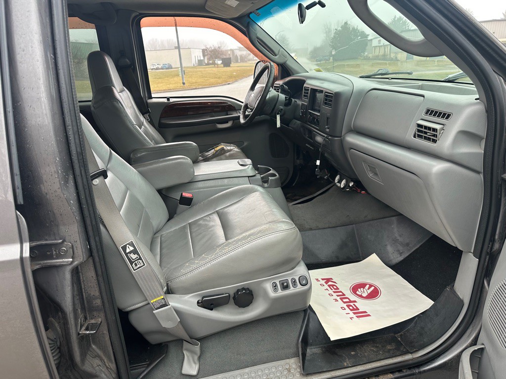 2003 Ford F-350 Image 11