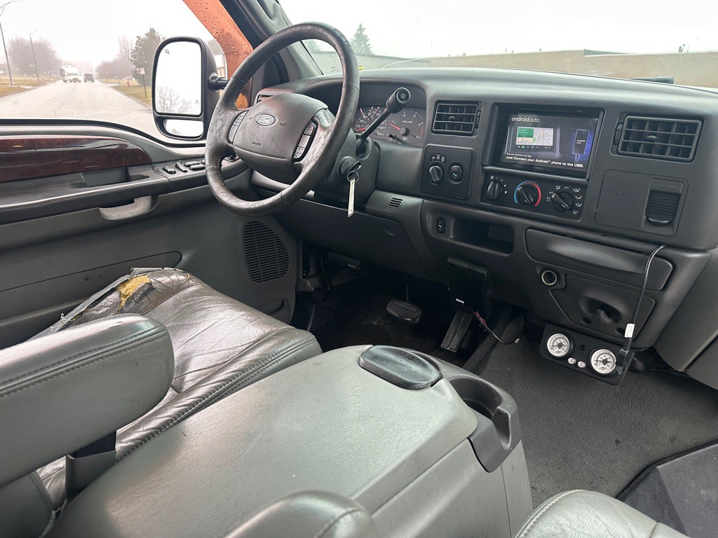 2003 Ford F-350 Image 12
