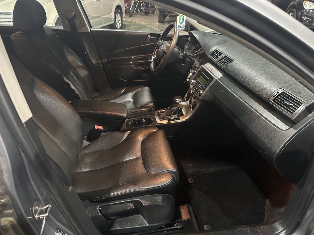 2006 Volkswagen Passat Image 9