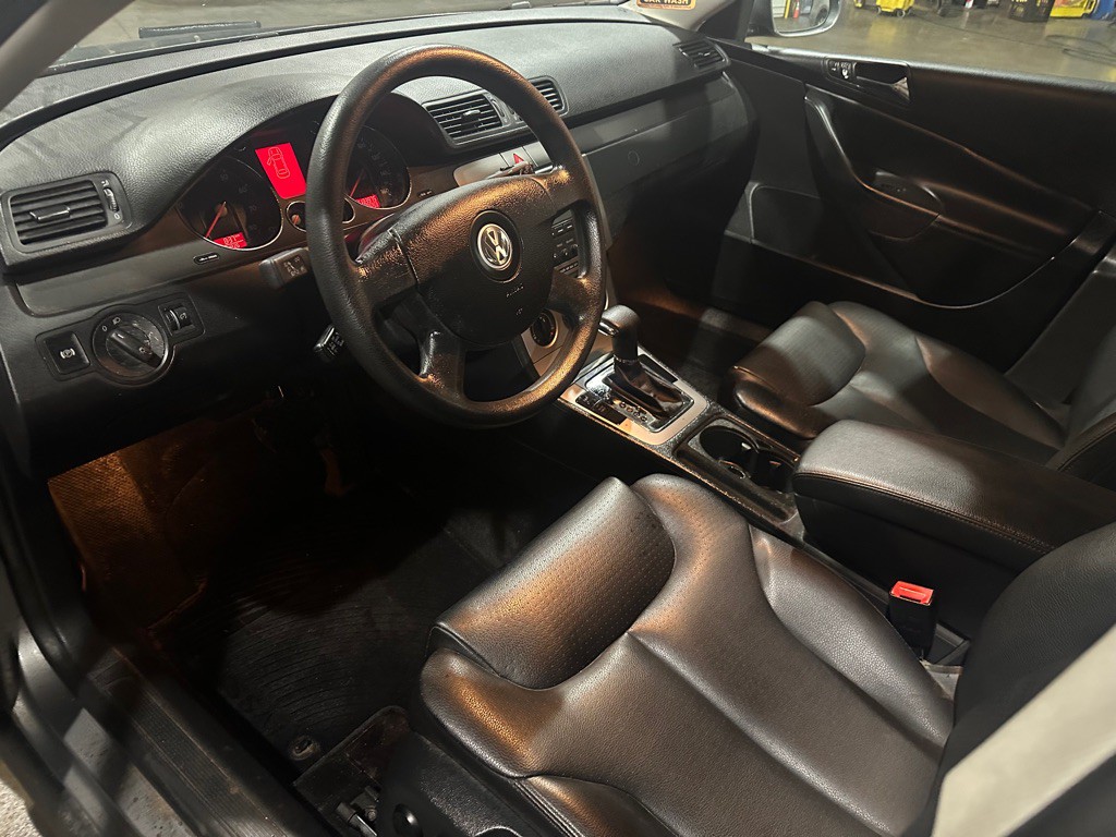 2006 Volkswagen Passat Image 12