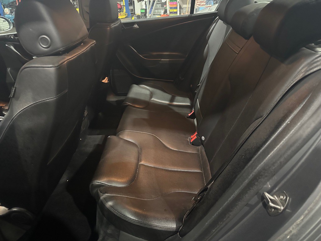 2006 Volkswagen Passat Image 15