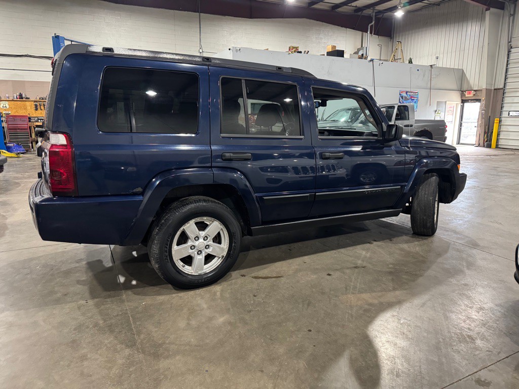 2006 Jeep Commander Image 3