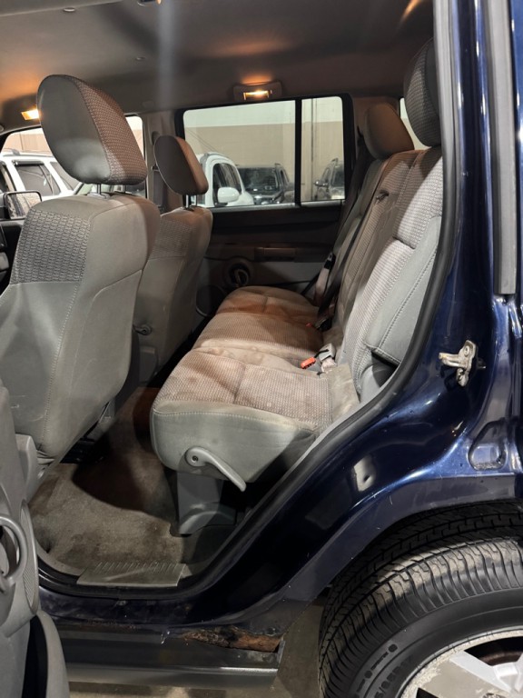 2006 Jeep Commander Image 8