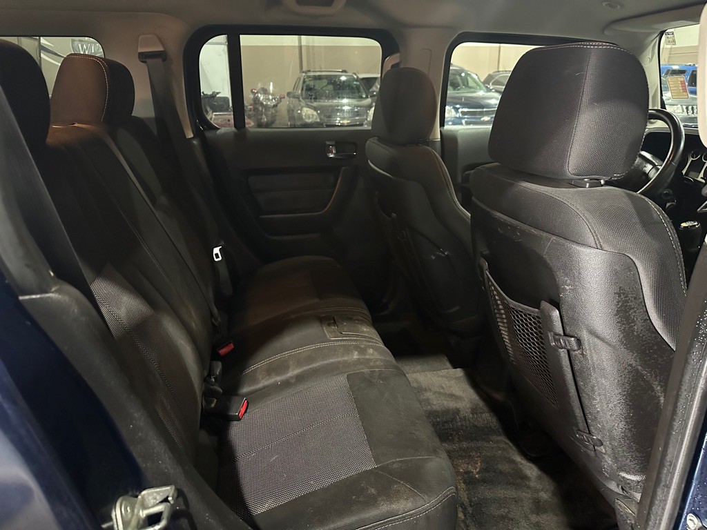 2007 HUMMER H3 Image 9