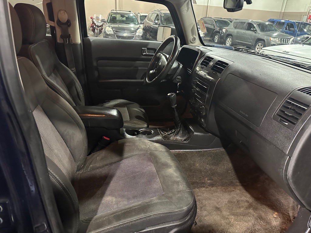 2007 HUMMER H3 Image 10