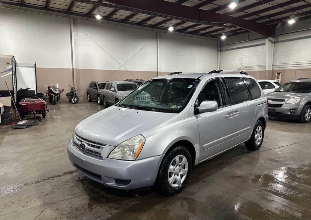 2009 Kia Sedona Image 3