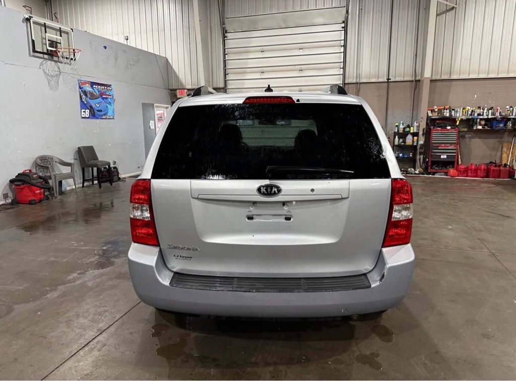 2009 Kia Sedona Image 7
