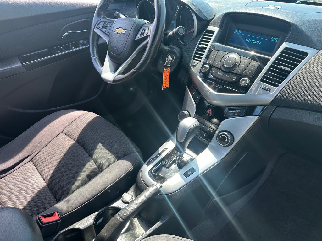 2014 Chevrolet Cruze Image 10