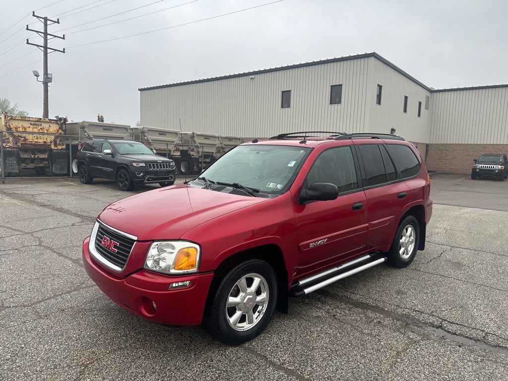 2005 GMC Envoy Image 1