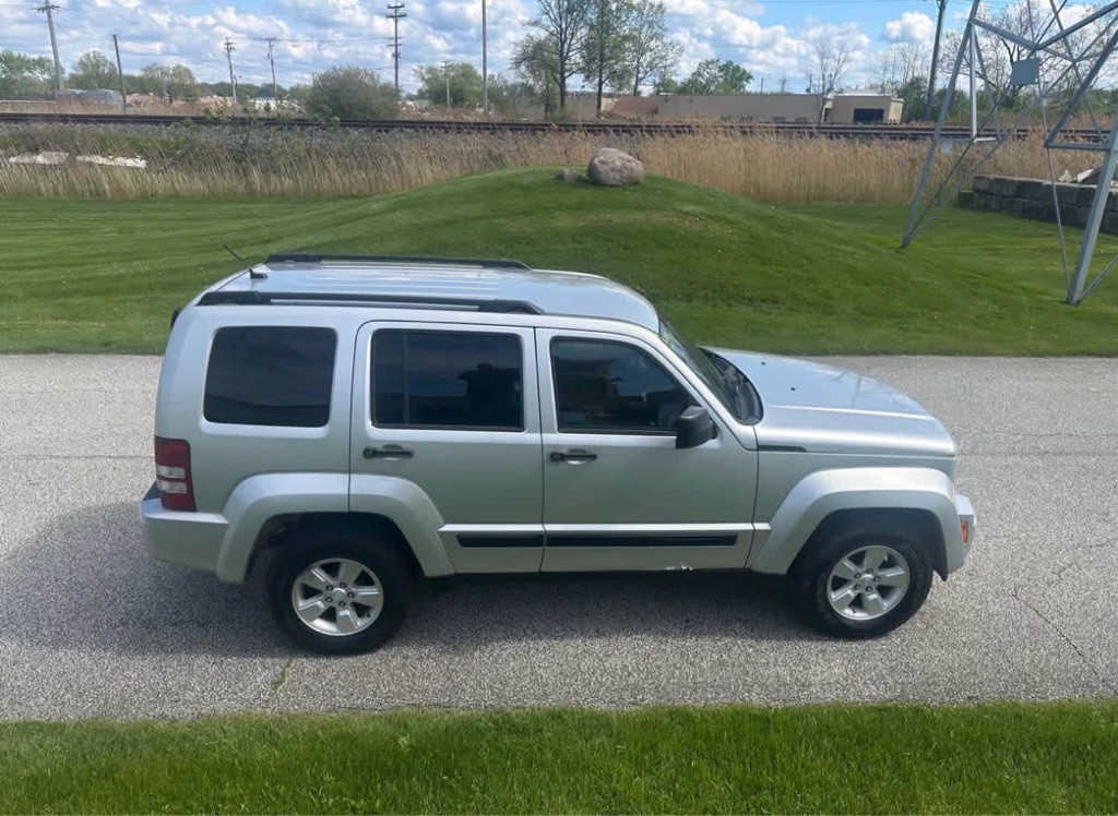 2010 Jeep Liberty Image 6