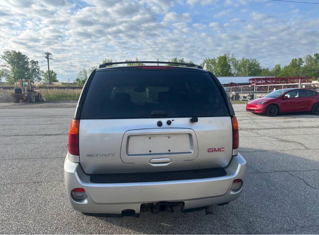 2006 GMC Envoy Image 7