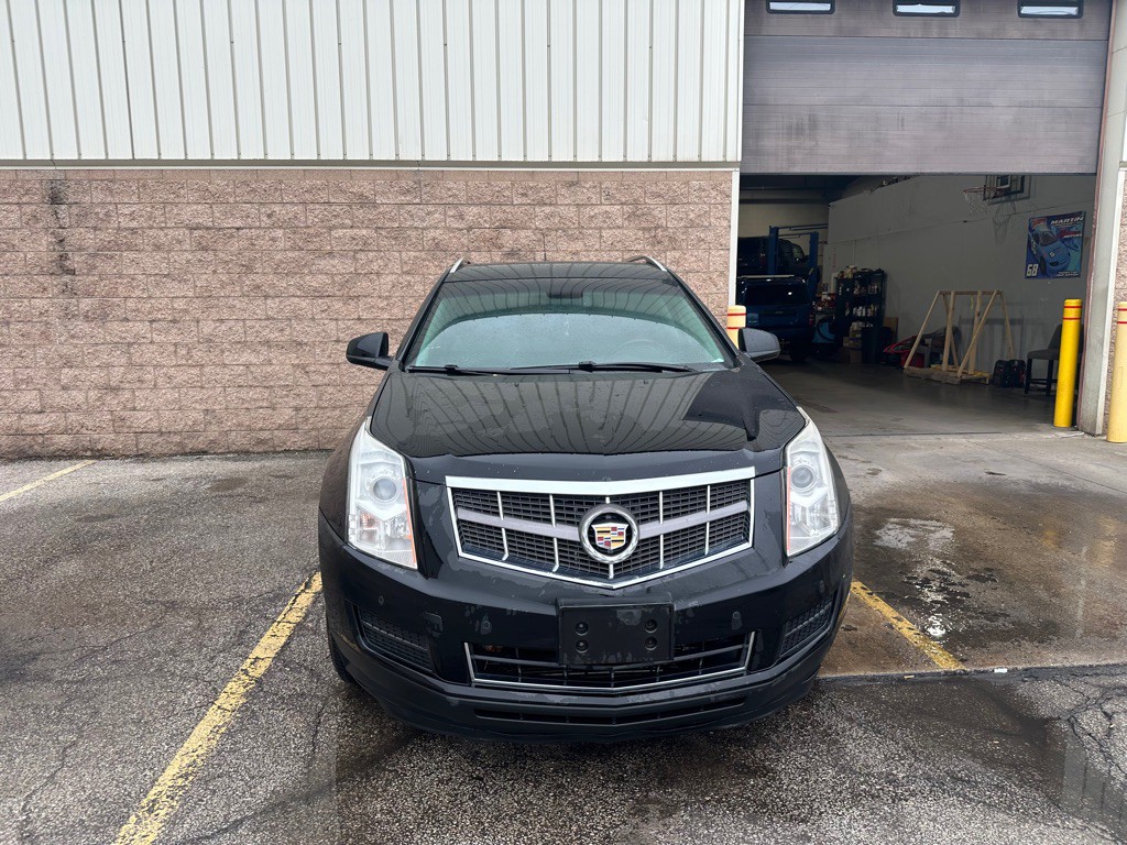 2010 Cadillac SRX Image 2
