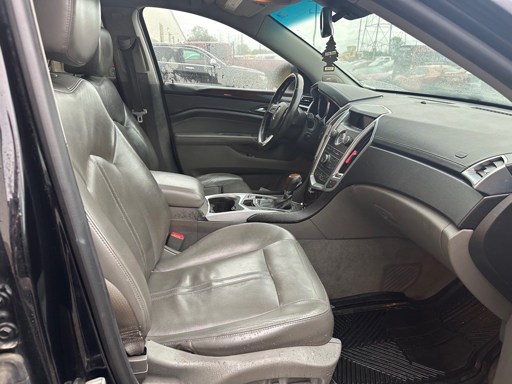 2010 Cadillac SRX Image 7