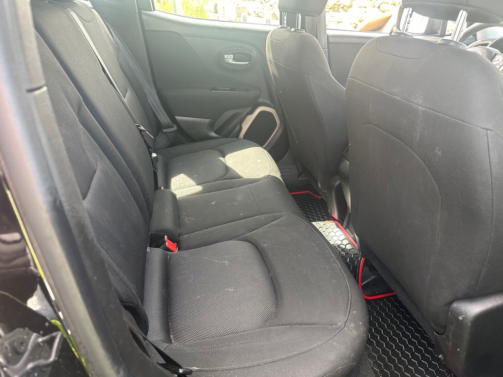 2016 Jeep Renegade Image 7
