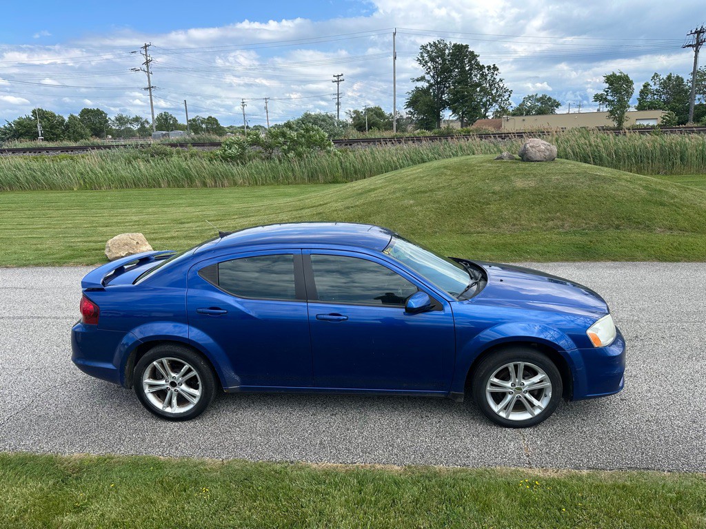 2012 Dodge Avenger Image 6